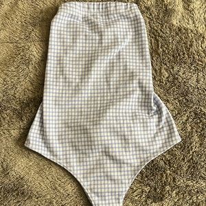 Hello! Babes don’t miss out on this beautiful top